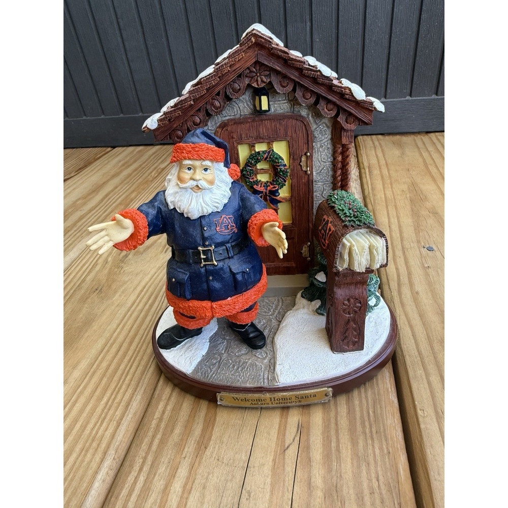Memory Company Welcome Home Santa Auburn University 7th In Limited Series Figure
